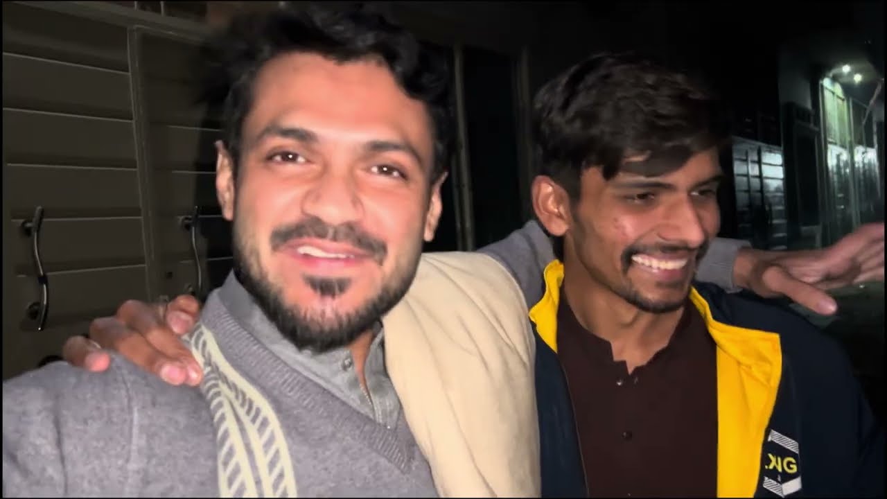 Malik ki tour sy wapsi | I phone toot gya 🥲 | Shoaib ne fries khilai 😍 | Shahzad Roy