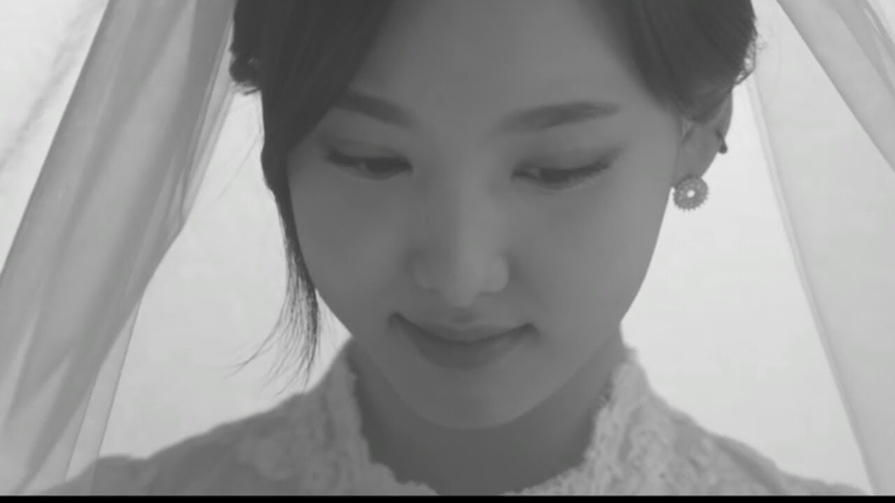 [MV] 2Yeon (Jeongyeon & Nayeon) - Around And Around FMV