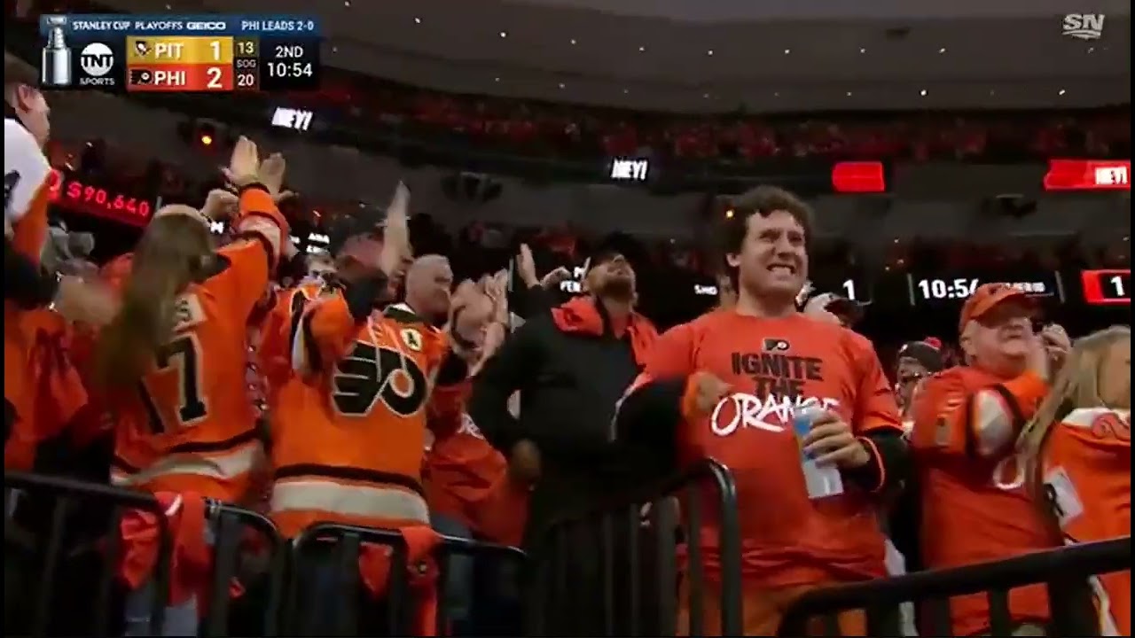 RASMUS RISTOLAINEN QUICKLY GIVES THE FLYERS THE LEAD!