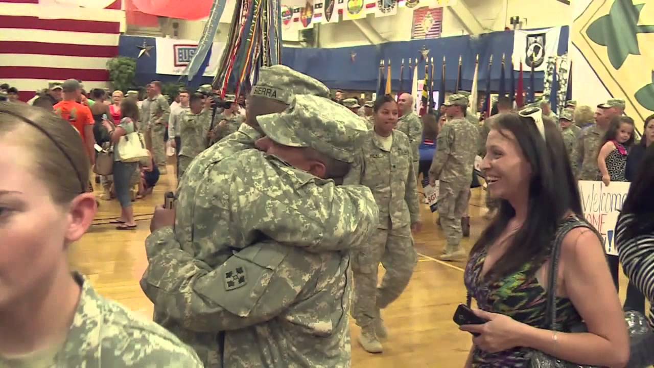 Brothers Reunite after 37 Years at Military Homecoming