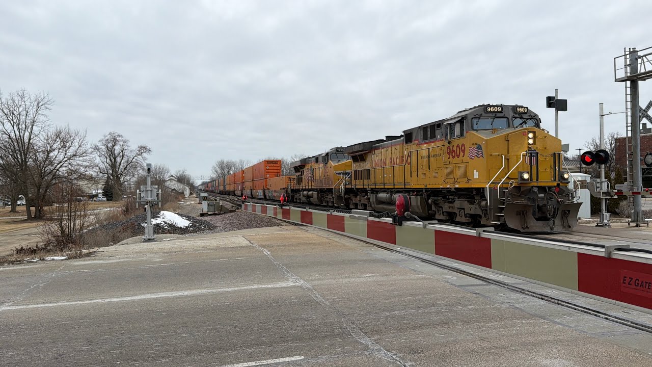 UP Dash 9 Rebuild Leads EB UP Intermodal Train And WB UP Local Train In Elburn, IL On 2/8/26