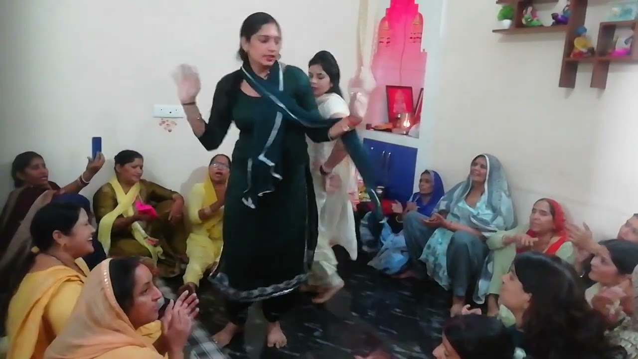 मेरा कृष्ण तो भोला डोला दामन सिमा लय्या सत्संग में #Haryanvi Geet#Dharmender Dance #Haryana#Haryanvi