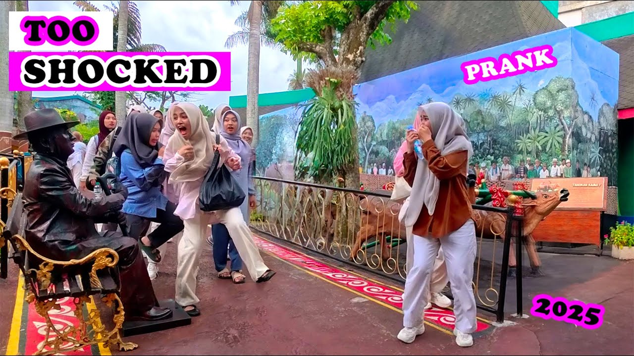 Padahal Aku Hanya ingin Menyapa, Living Statue Prank, Human Statue Prank