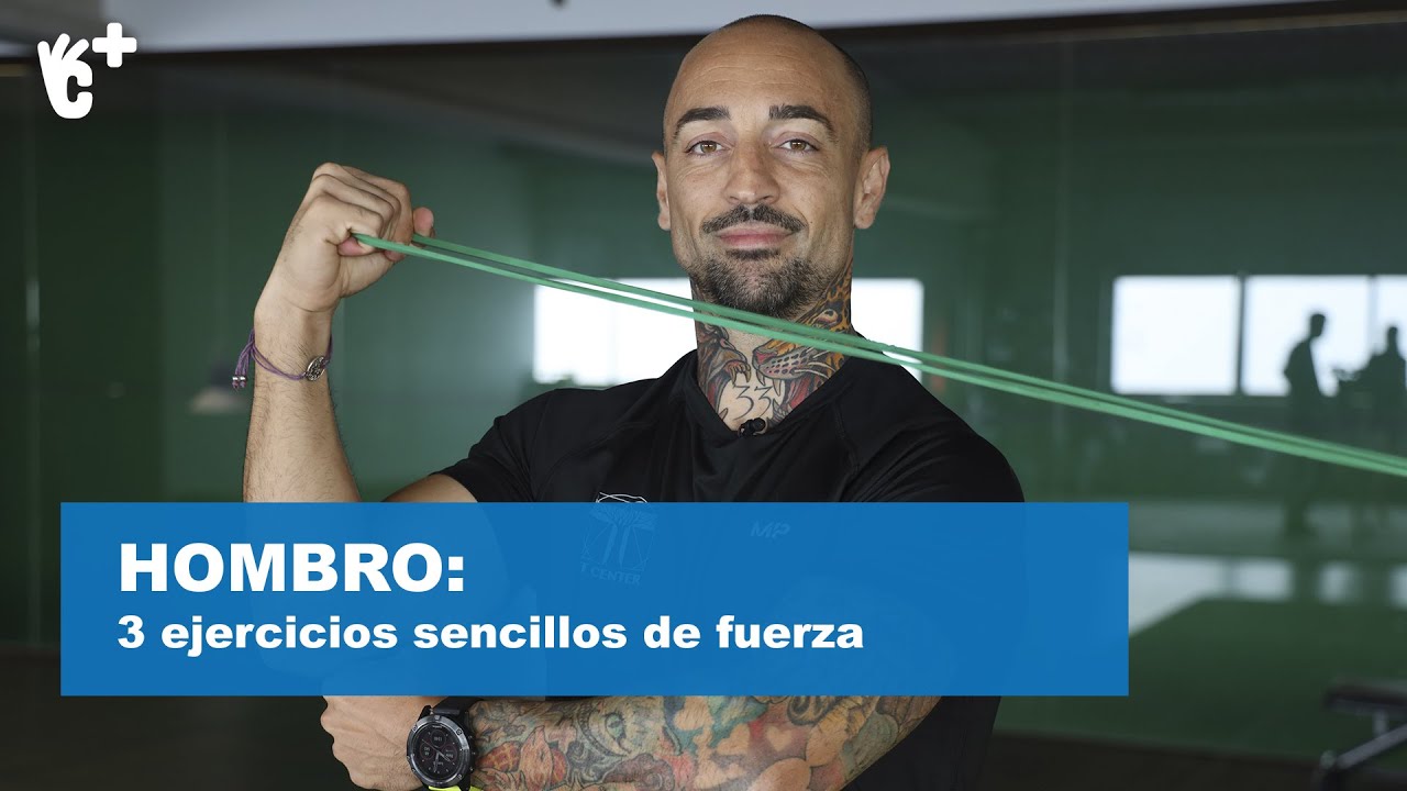 Ejercicios para calentar y fortalecer el hombro | CuídatePlus