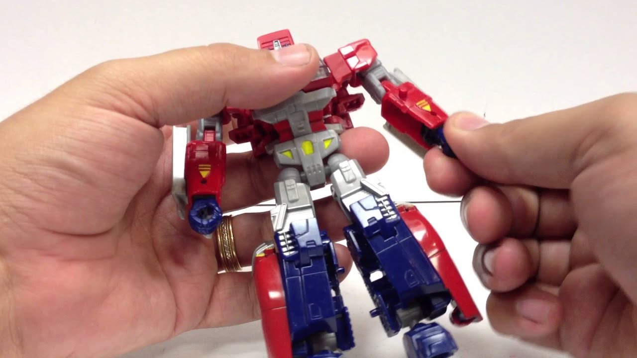 Transformers Generations - Deluxe ORION PAX