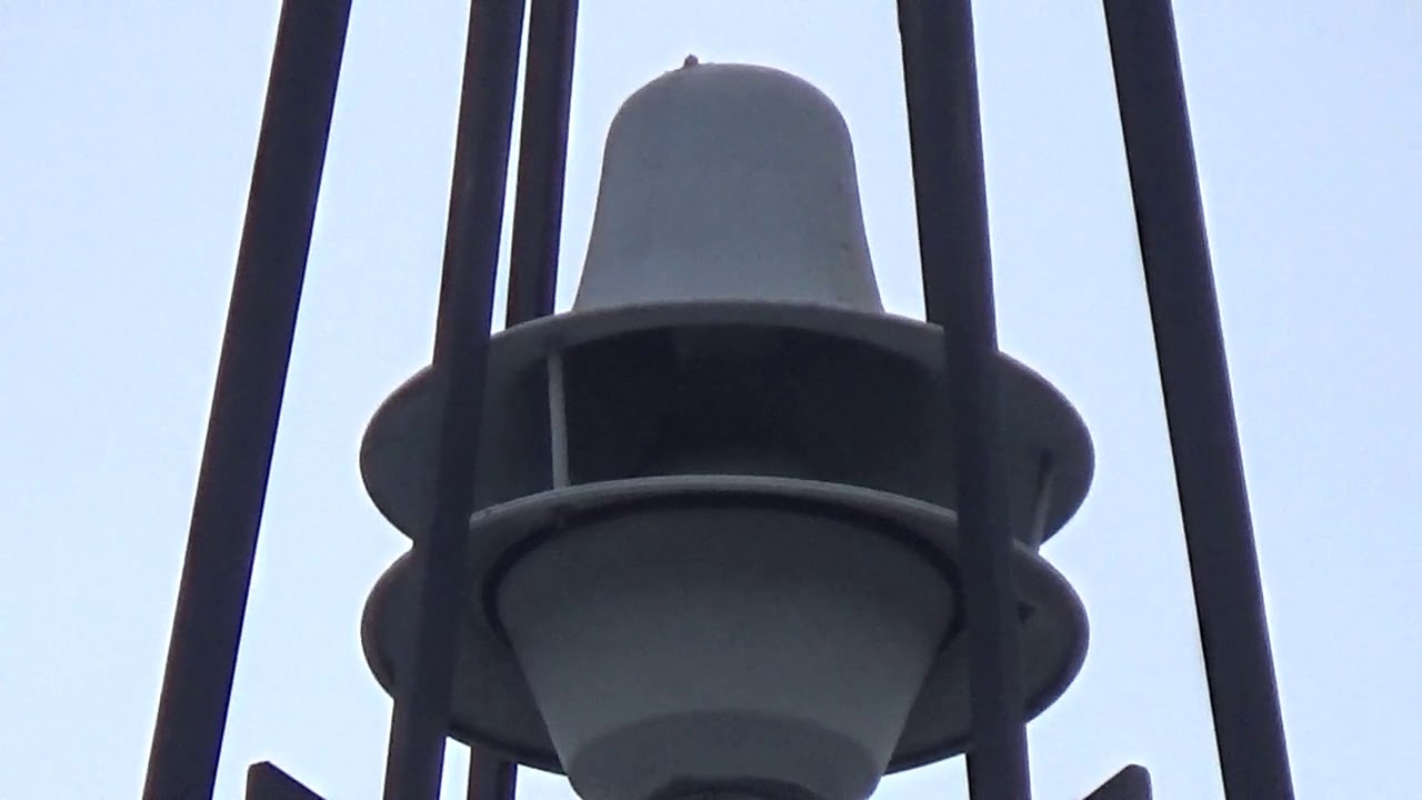 Campane Elettroniche del Villaggio Del Sole a Vicenza suonata con le 9 campane riprodotte