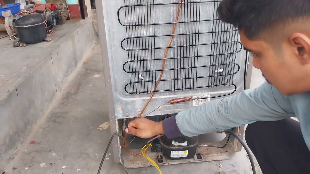 R-600A gas charging in fridge in 5 minutes.