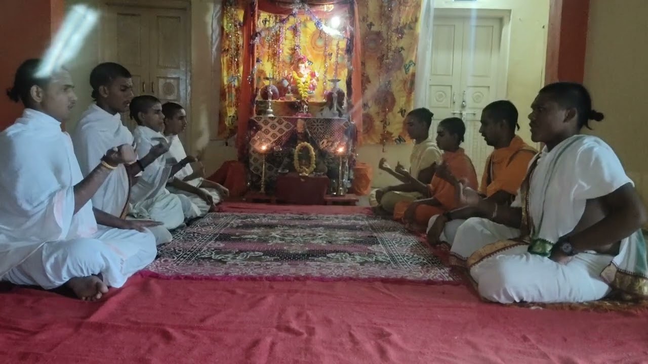 वेद पारायन शुक्ल यर्जुवेद मा.               vedparapyan shuklyajurved madhyandin shakha