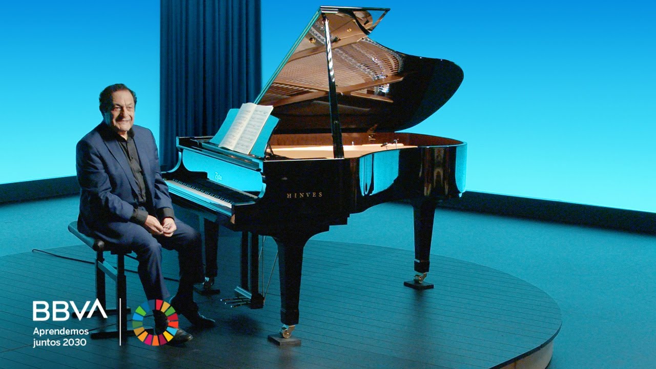 La vida en las notas de un piano. Daniel Levy, pianista