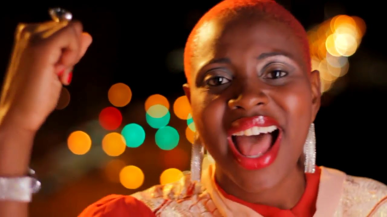 Liloca - Mulher Moçambicana (Music Video)
