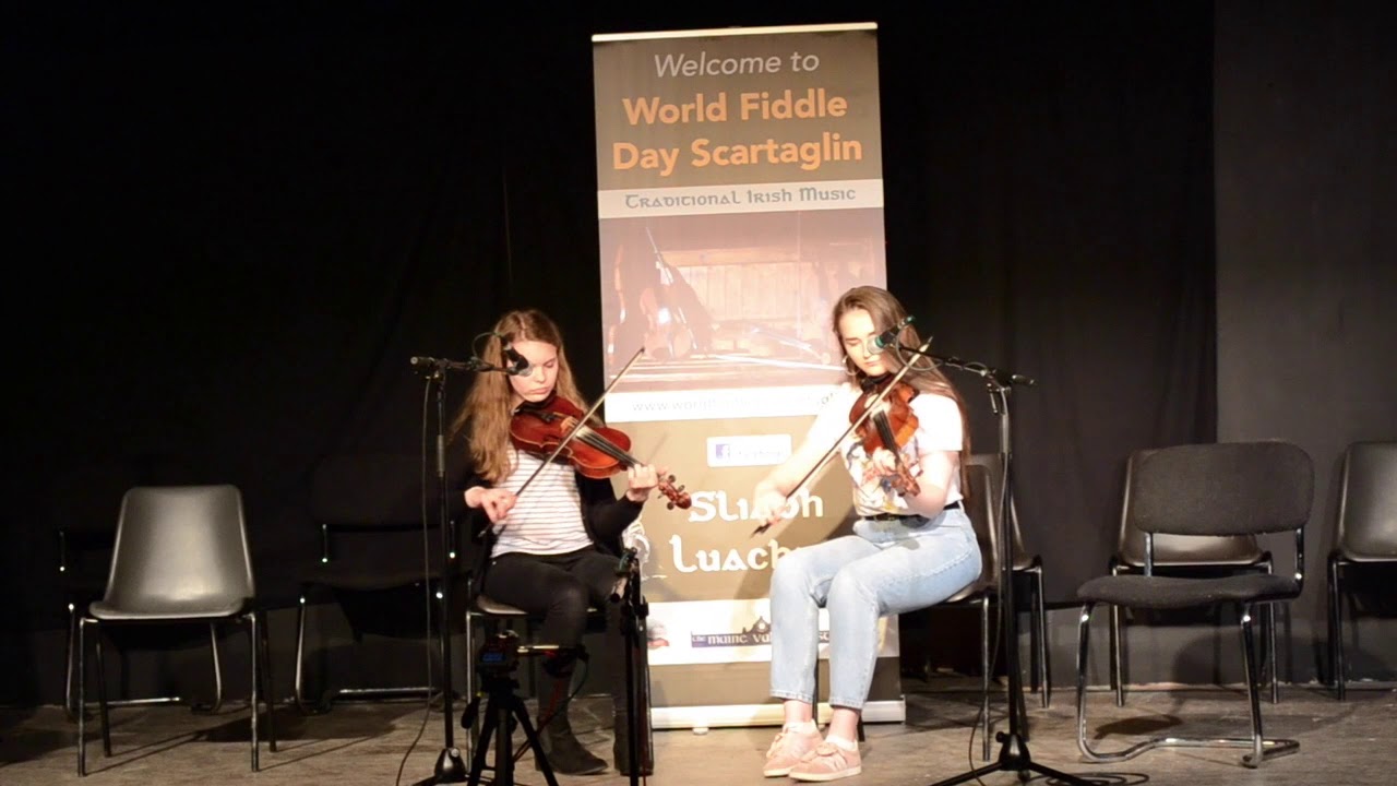 Meabh N&iacute; Chonaill & Leah Murphy