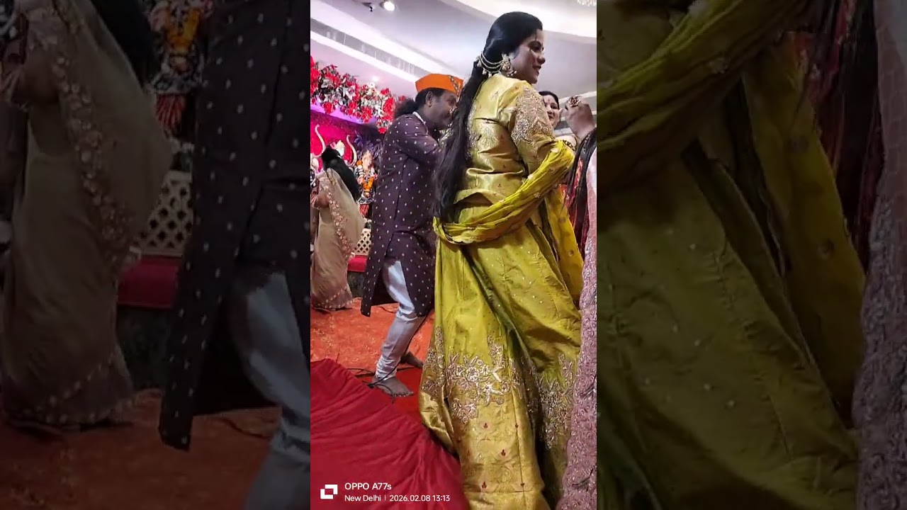 करके इशारों बुलाए गई रे 