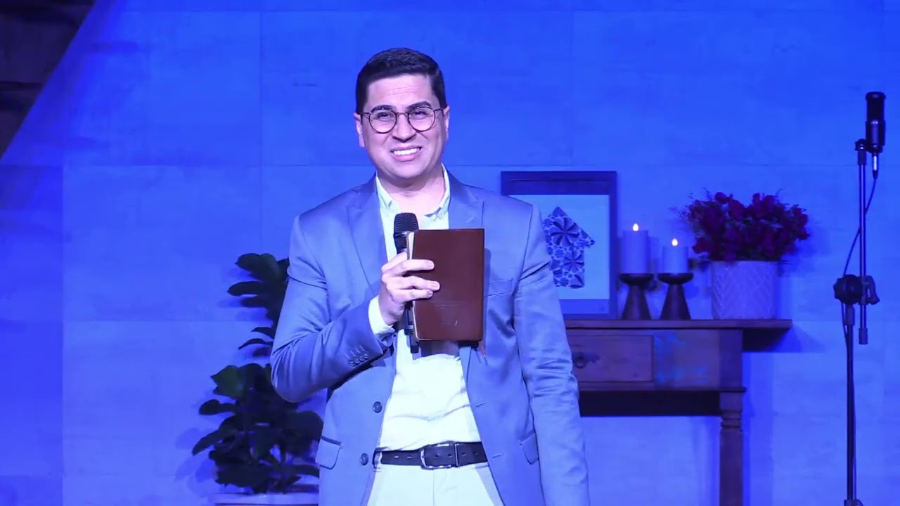 'ELE CONTINUA DE BRAÇOS ABERTOS' | Pr. Raphael Duarte