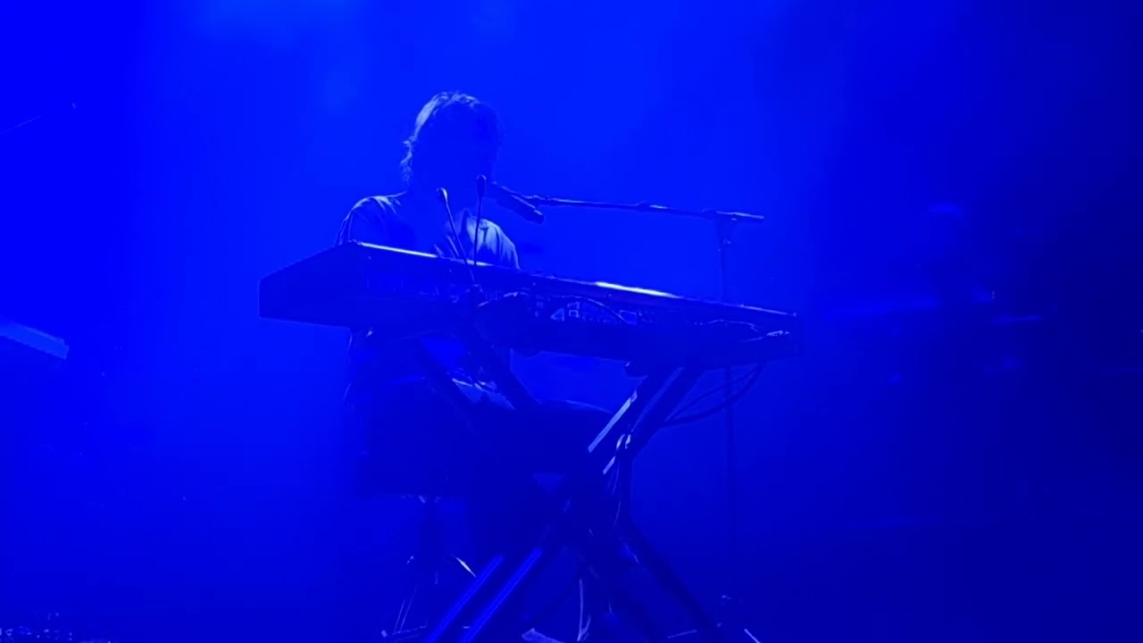 Matt Corby - Big Smoke (Sentrum Scene, Oslo Norway 2023-09-26)