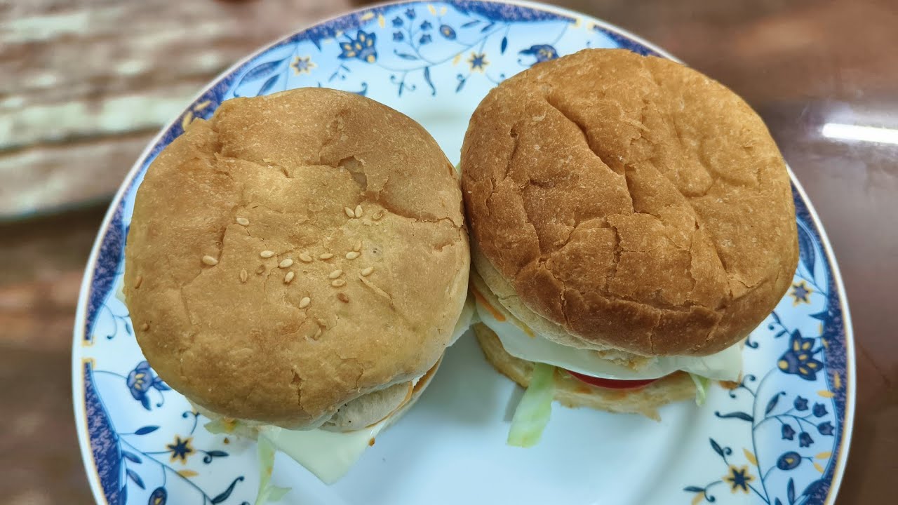 Mc aloo burger tikki recipe 😋🔥#recipe #homecuisine #food #foodpassion #recipe #cooking 
