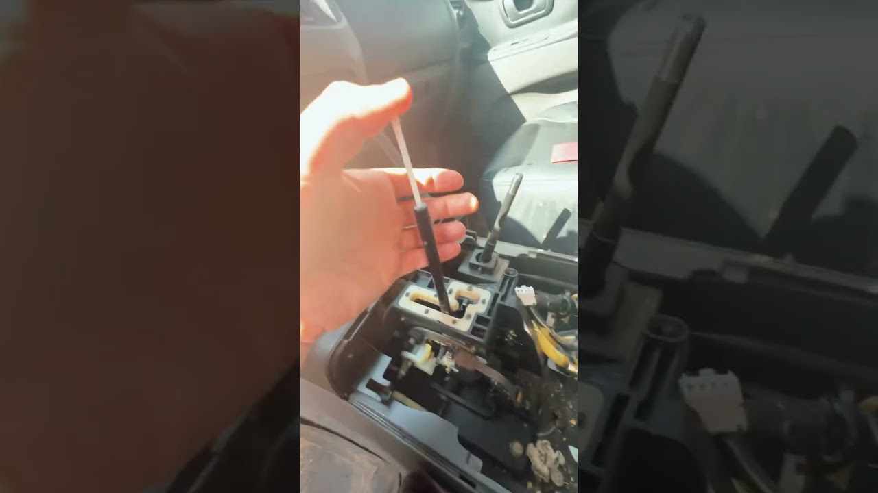 Mitsubishi Montero /Pajero stuck shifter problem - won’t shift to drive & center console disassembly