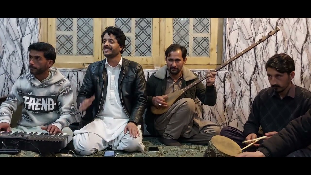 Hase Ki Chat E Nazar Yi kori Royan Laliran [Eng Sub] Poetry by Sayed Kainati