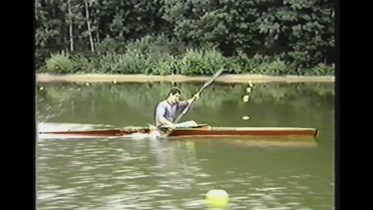 Der Bewegungsablauf im Rennkajak beim Fahren mit dem Wing paddel