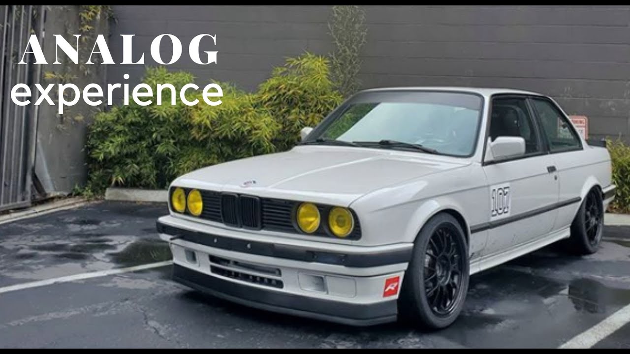 1989 BMW 325is E30: Analog Experience