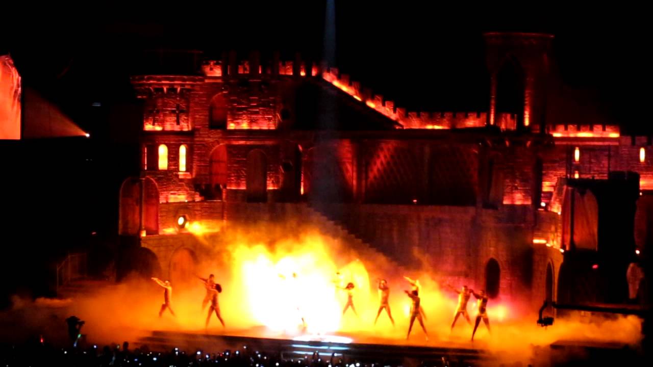 Born This Way-Lady Gaga Born This Way Ball Live in Manila (May 22, 2012)