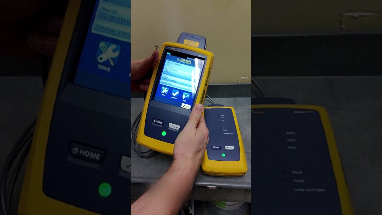 Fluke Networks DSX-8000 Cable Analyzer