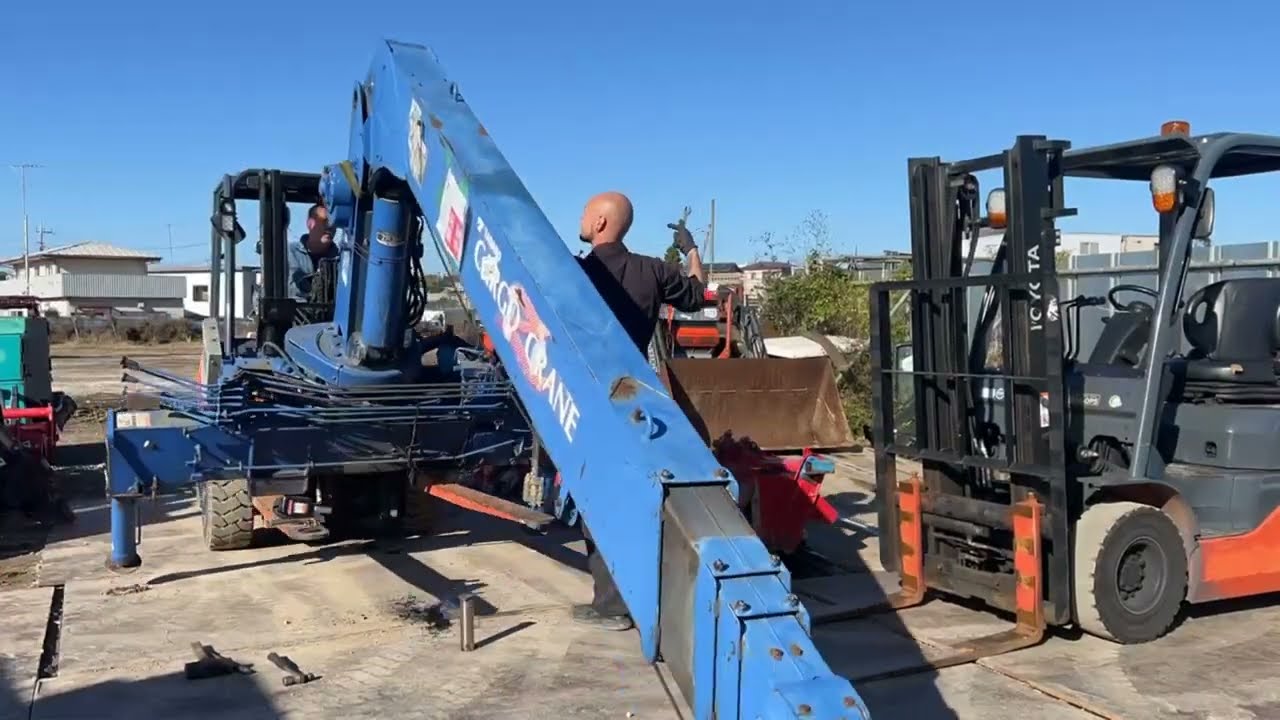HOW TO DISMANTLE UNIC CRANE?