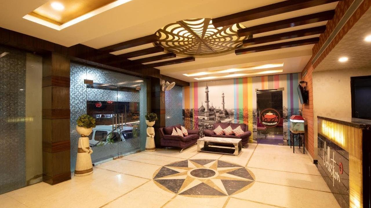 collection O 84220 The Heaven Inn, Kolkata, India