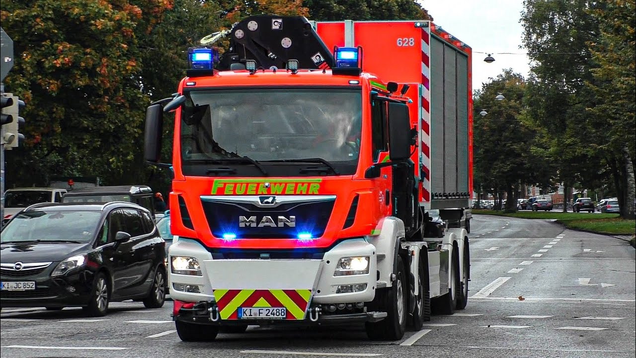 [4￼-Achser WLF mit Kran!] Einsatzfahrten WLF-K + AB-Rüst, HLF & RTW Berufsfeuerwehr Kiel!