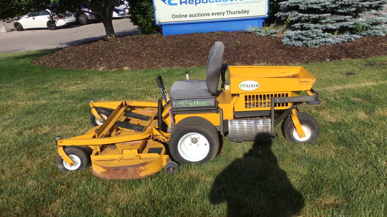 Walker hydrostatic front deck zero turn lawn mower | Lot 2-21393 | Online Auction | Repocast.com