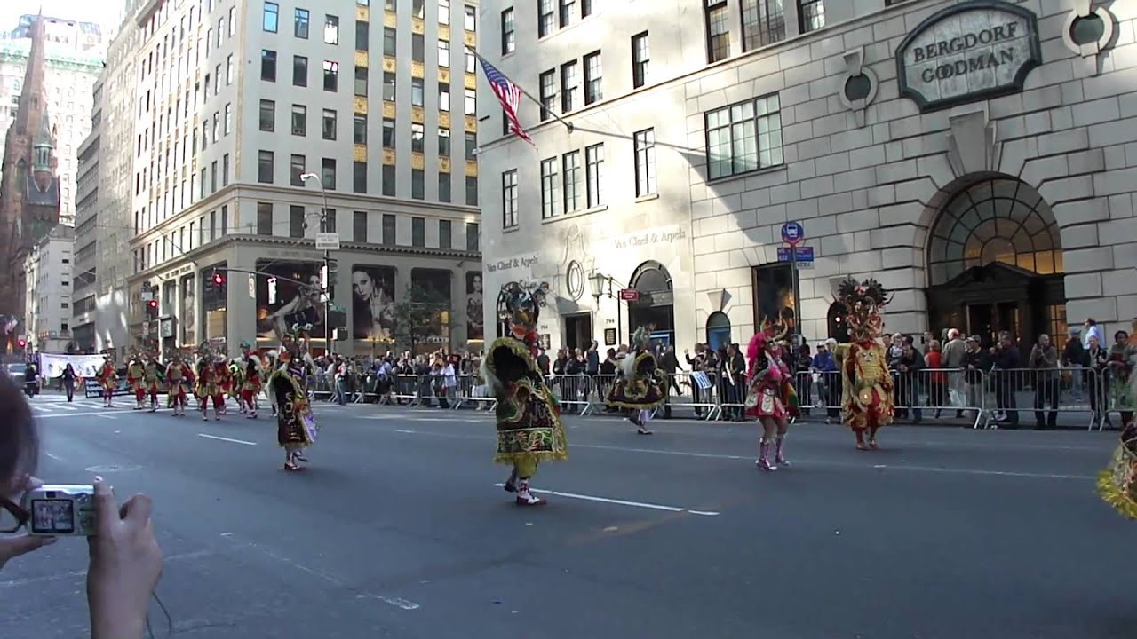 Desfile de La Hispanidad NY 2010 Diablada de Bolivia