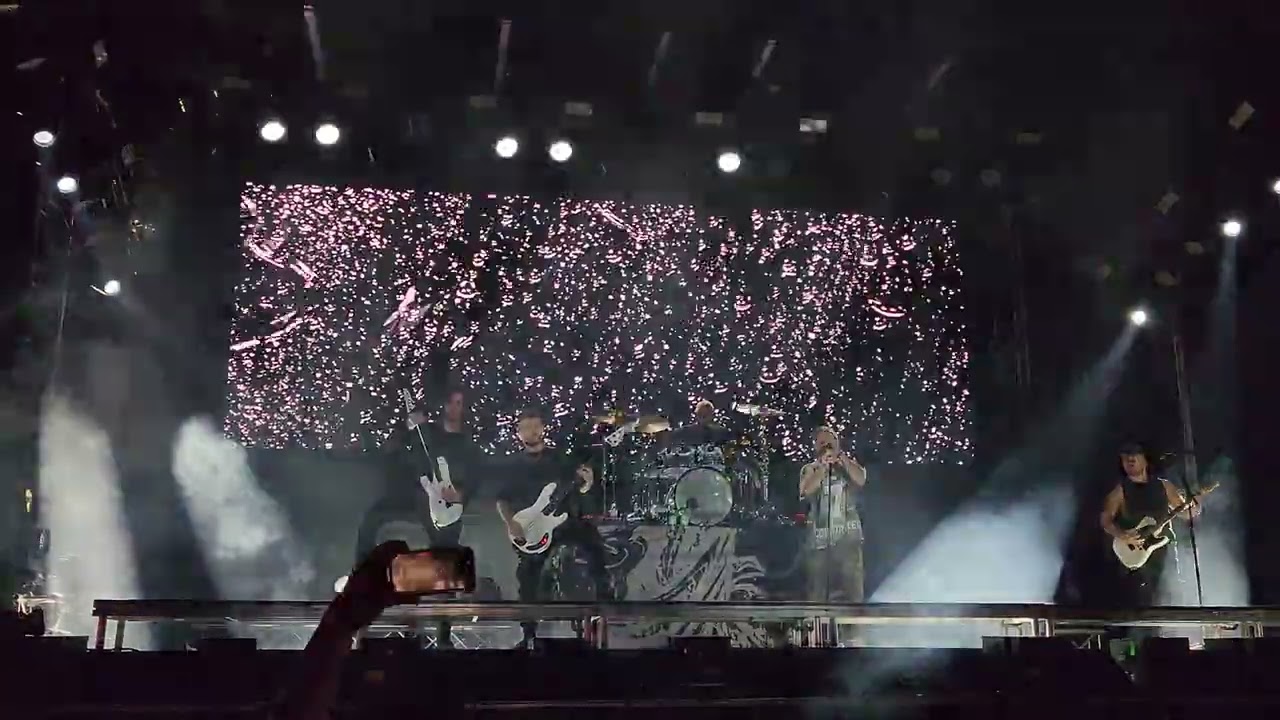 Asking Alexandria - A Prophecy (Live at When We Were Young day 1)