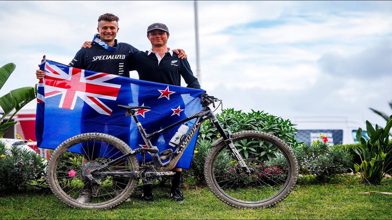 Winning Bike Check!! - Trophy of Nations Custom 2022 Specialized Enduro