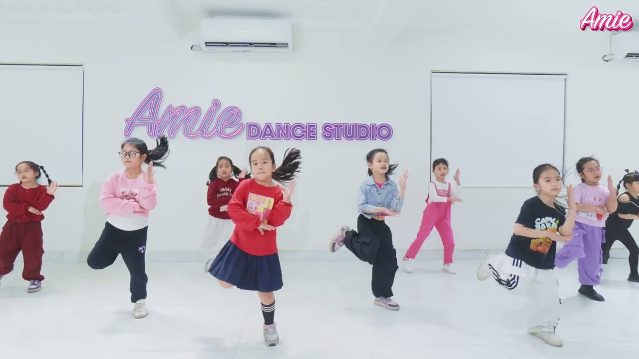 EM BÉ NGOAN - KID DANCE - DANCE COVER - AMIE DANCE STUDIO