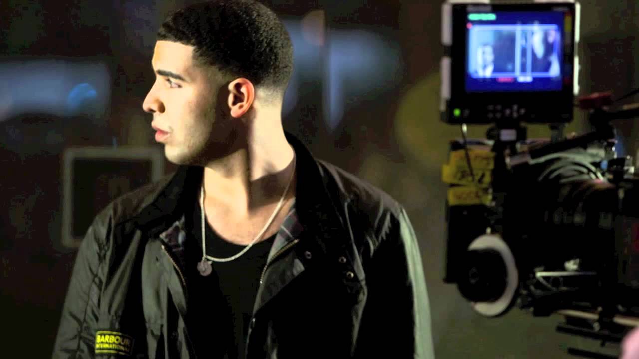 Drake-Stunt Hard (Instrumental with hook)