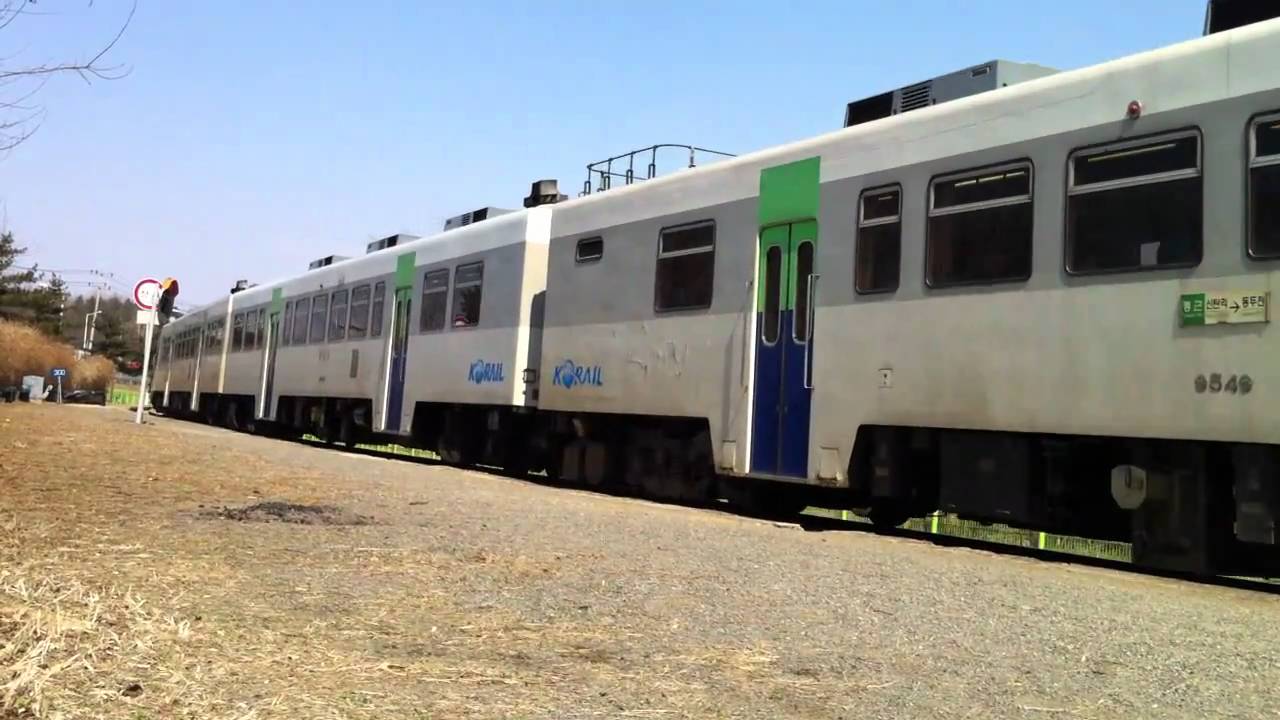 2011년 통근열차 다니던 시절 한탄강역 / Gyeongwon Line Commuter Diesel Car