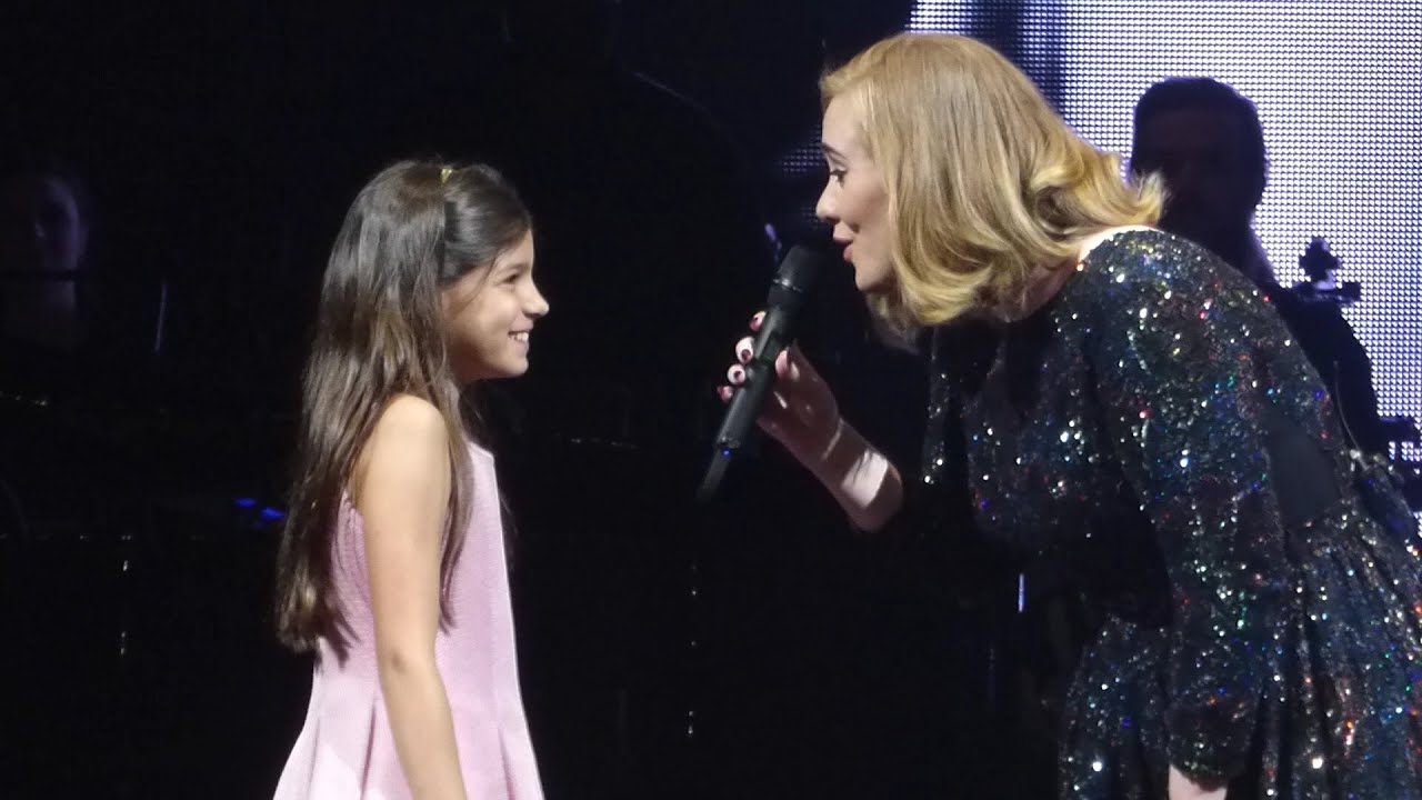 ADELE & little girl / Rumour Has It, Köln 2016-05-14 Cologne
