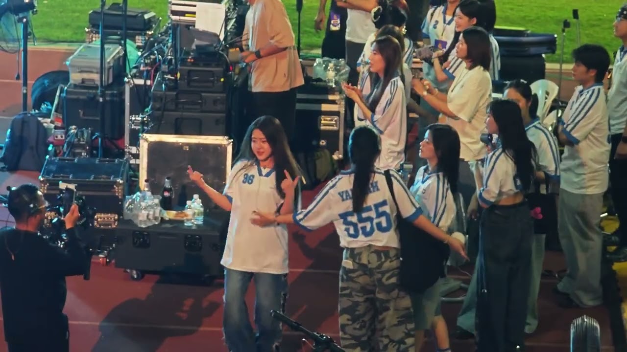 Mang Bamm : เจ็บก็สิอดเอา (Stay Strong) @ Soft Kick Big Heart - สนามกีฬาภูปเตมีย์ 【4K 60FPS】