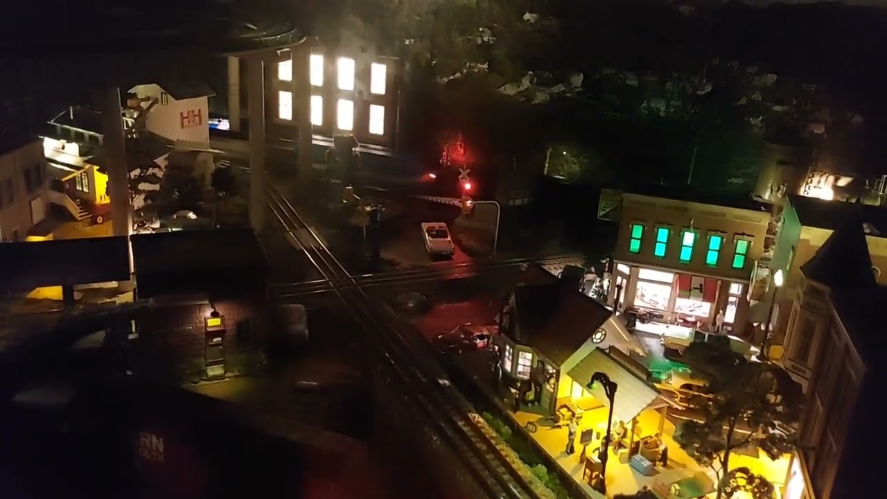 Friday Night Steam: Night Tour of O-gauge Layout.