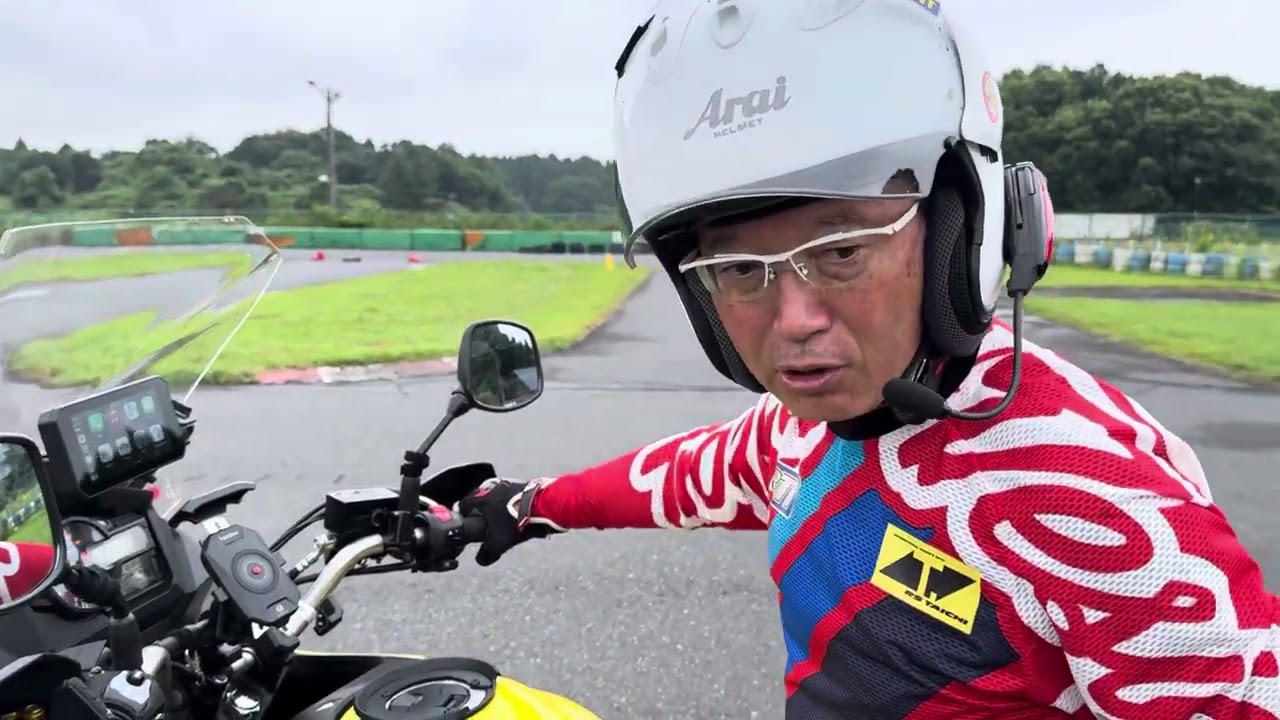 SUZUKI  Vストローム650XT  2022