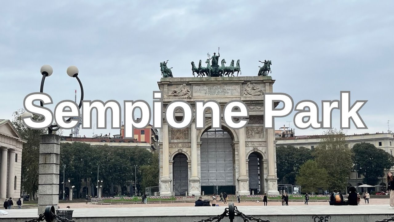 Sempione Park, perfect place for running and date