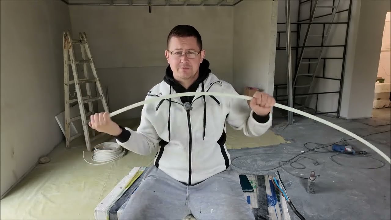 Elektryka cz. 2: Co to jest faza, 230V i ampery? + Pierwsze przewody pod gniazdka! Odcinek 66