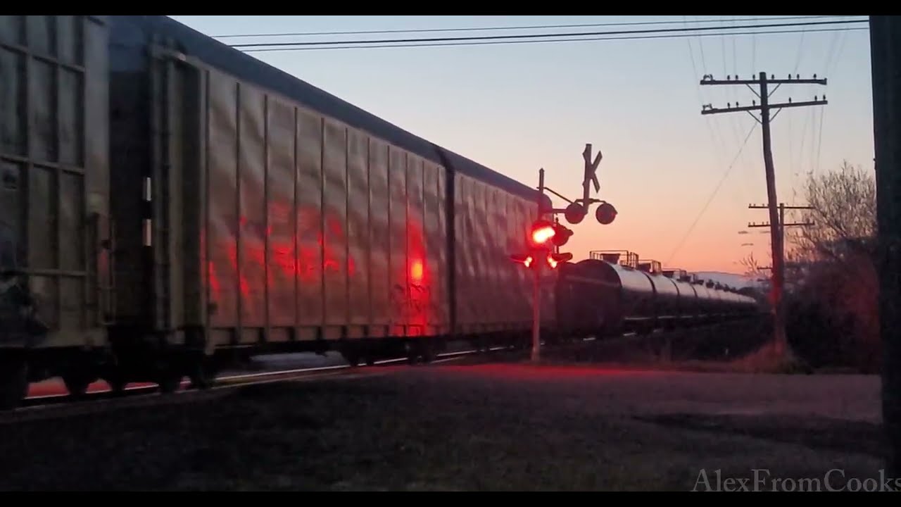 Crawling ! Slow moving CN L508 through Memramcook NB at Sunset