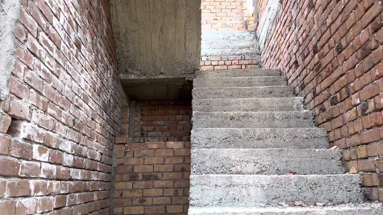 Dog Legged Stairs Details