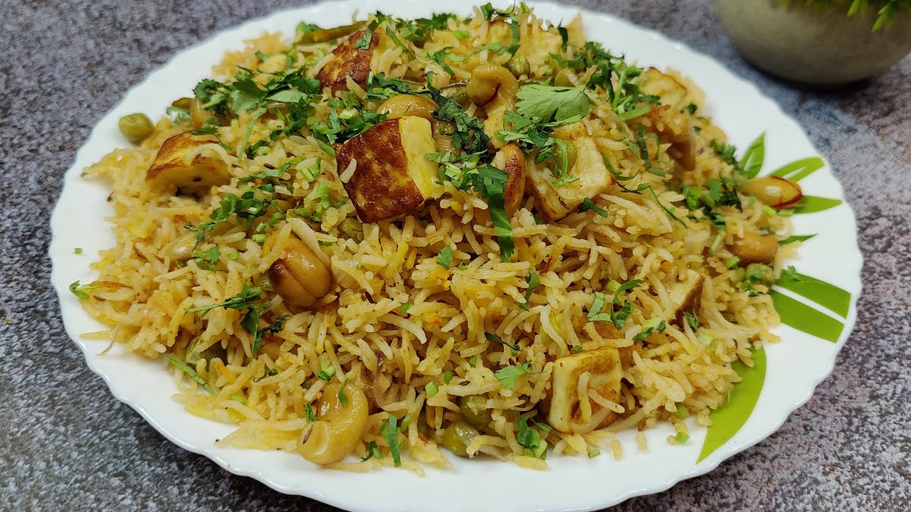 Hotel Style शाही मटर पनीर पुलाव बनाने का आसान तरीका  Shahi Matar Paneer Pulao Recipe  Honest Kitchen