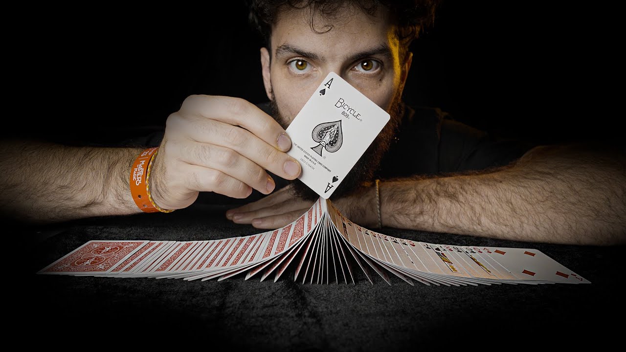Comment étaler des cartes comme un pro ? (Tes potes seront bluffés...)