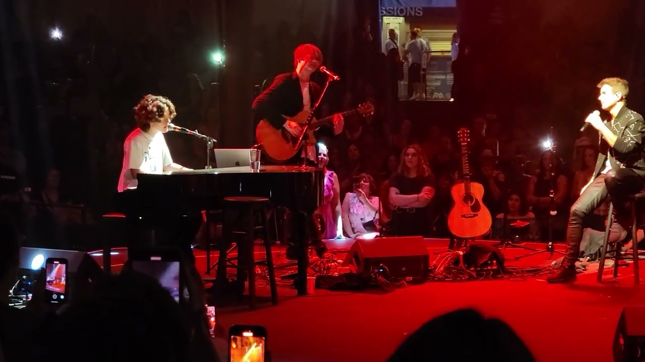 Joey Mcintyre Cape Cod Melody Tent 8-4-23. Griffin Mcintyre singing All my life