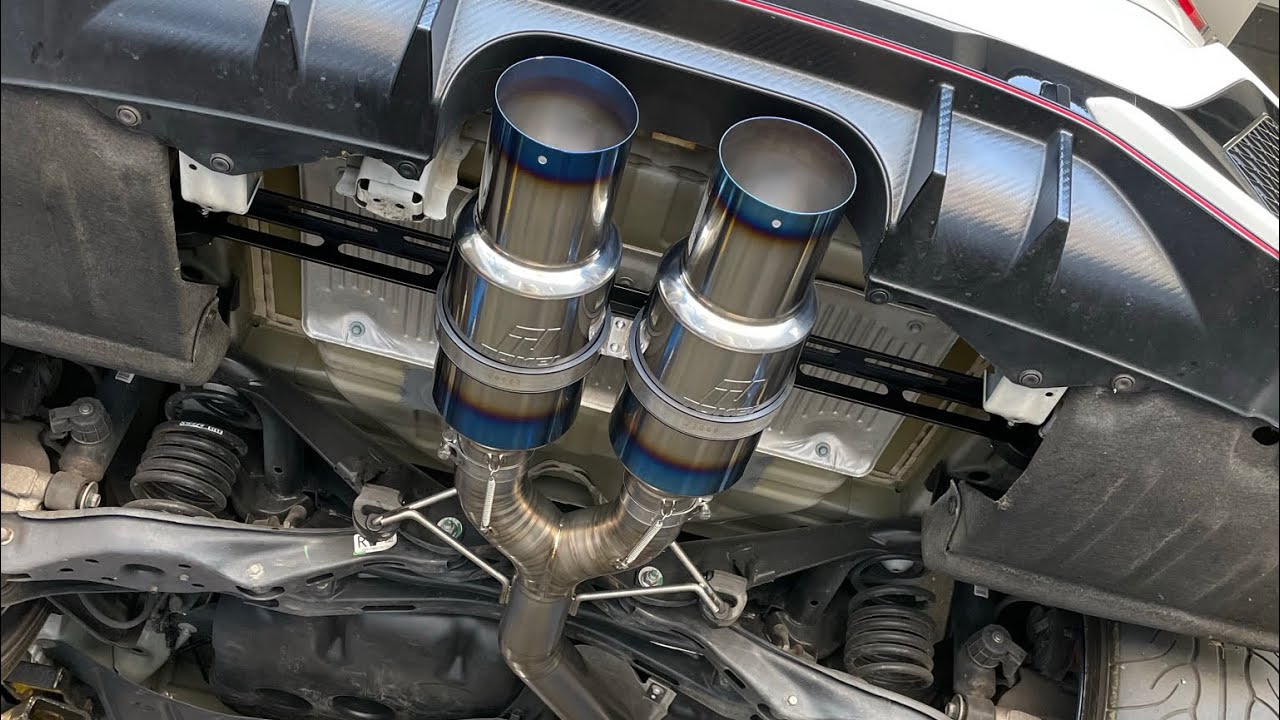 Honda FK8 Tomei Type D exhaust with catless downpipe sound clip