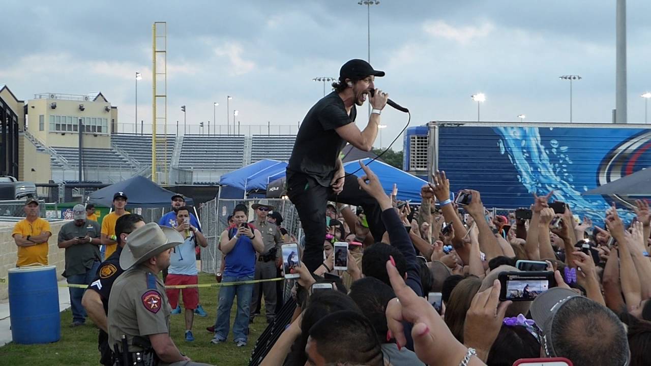 10 Years - Fix Me LIVE Fiesta Oyster Bake San Antonio 4/16/16