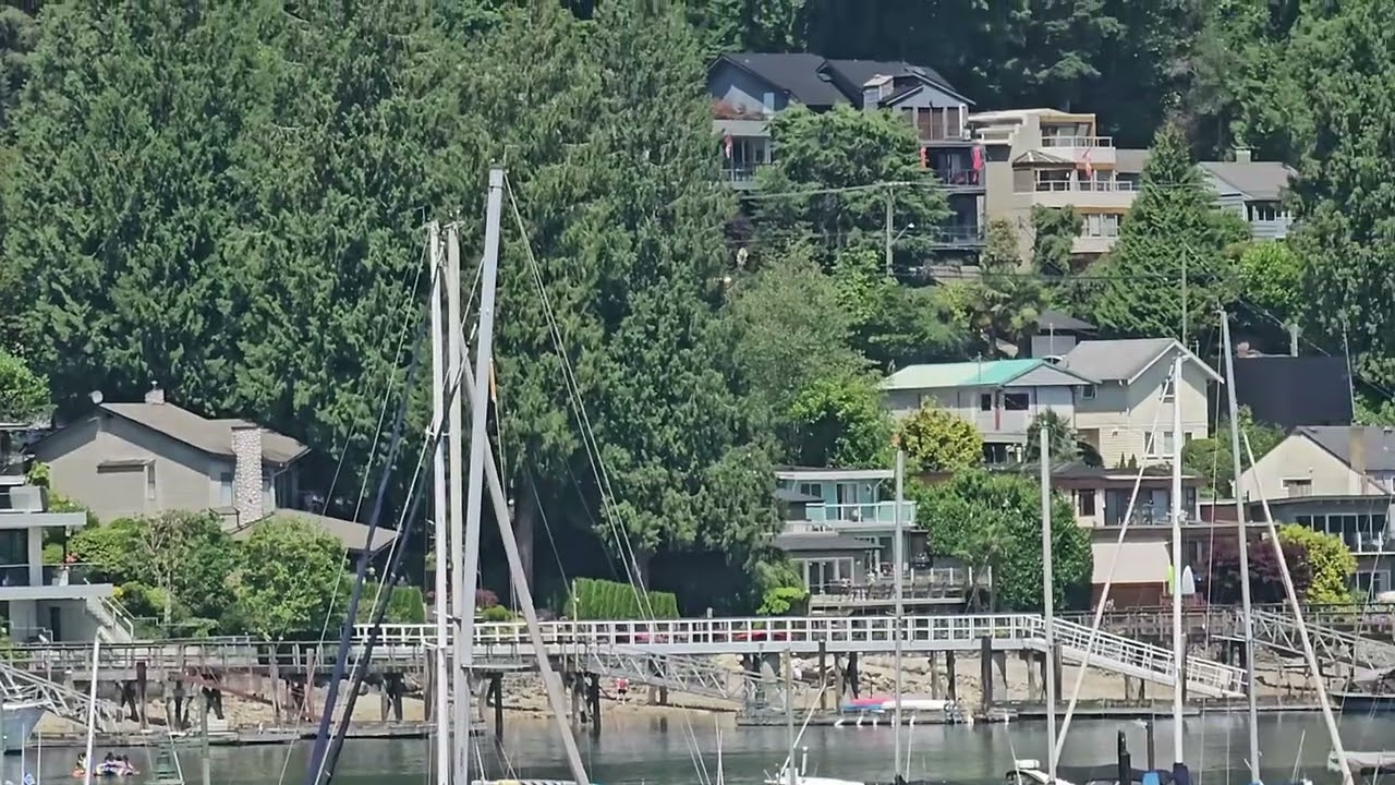 Summer in Deep Cove, BC, 🇨🇦 