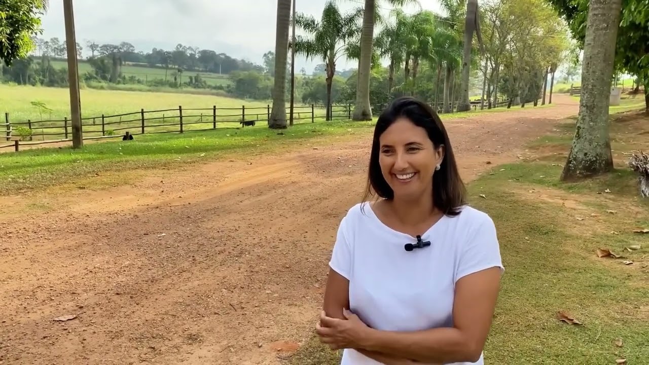Aline deixou a cidade grande para realizar seu sonho de viver na roça! #vidanaroça #vidanocampo